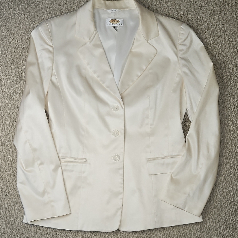 Gorgeous Silk Ivory Talbots Blazer Size 6